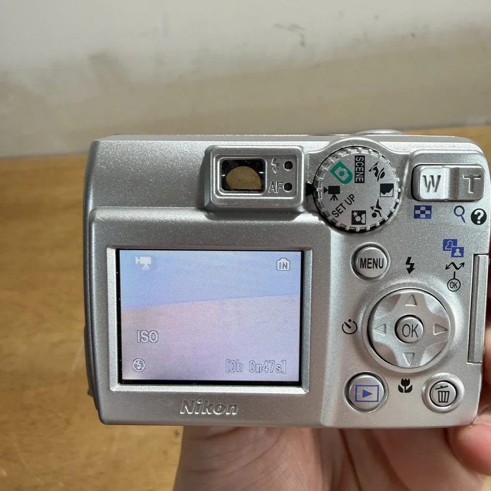 Nikon Coolpix 5600 5.1MP Digital Point & Shoot Camera Tested Y2K 2000s